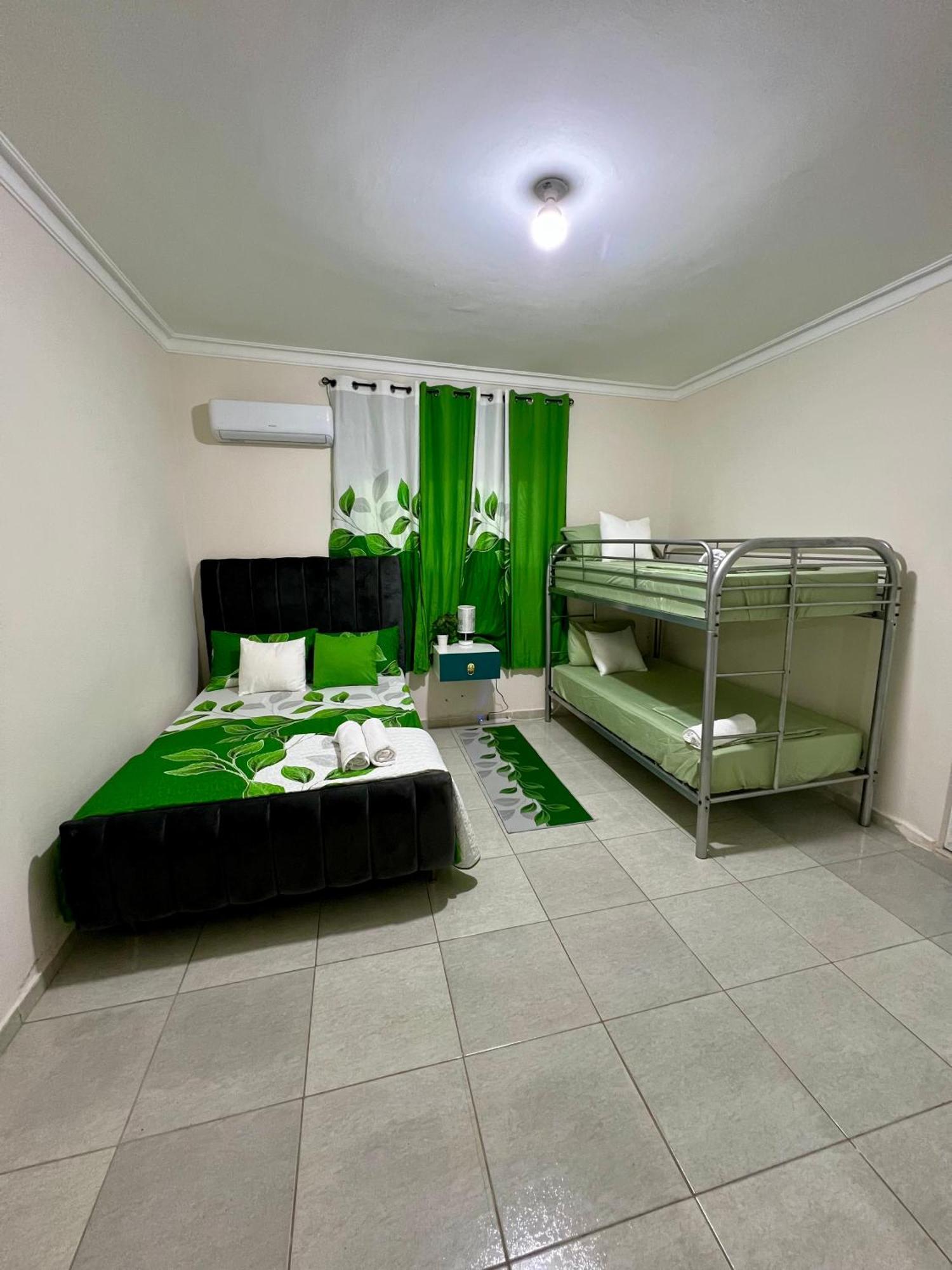 Hotel Mi Dulce Amanecer Pyr Нагуа Екстериор снимка