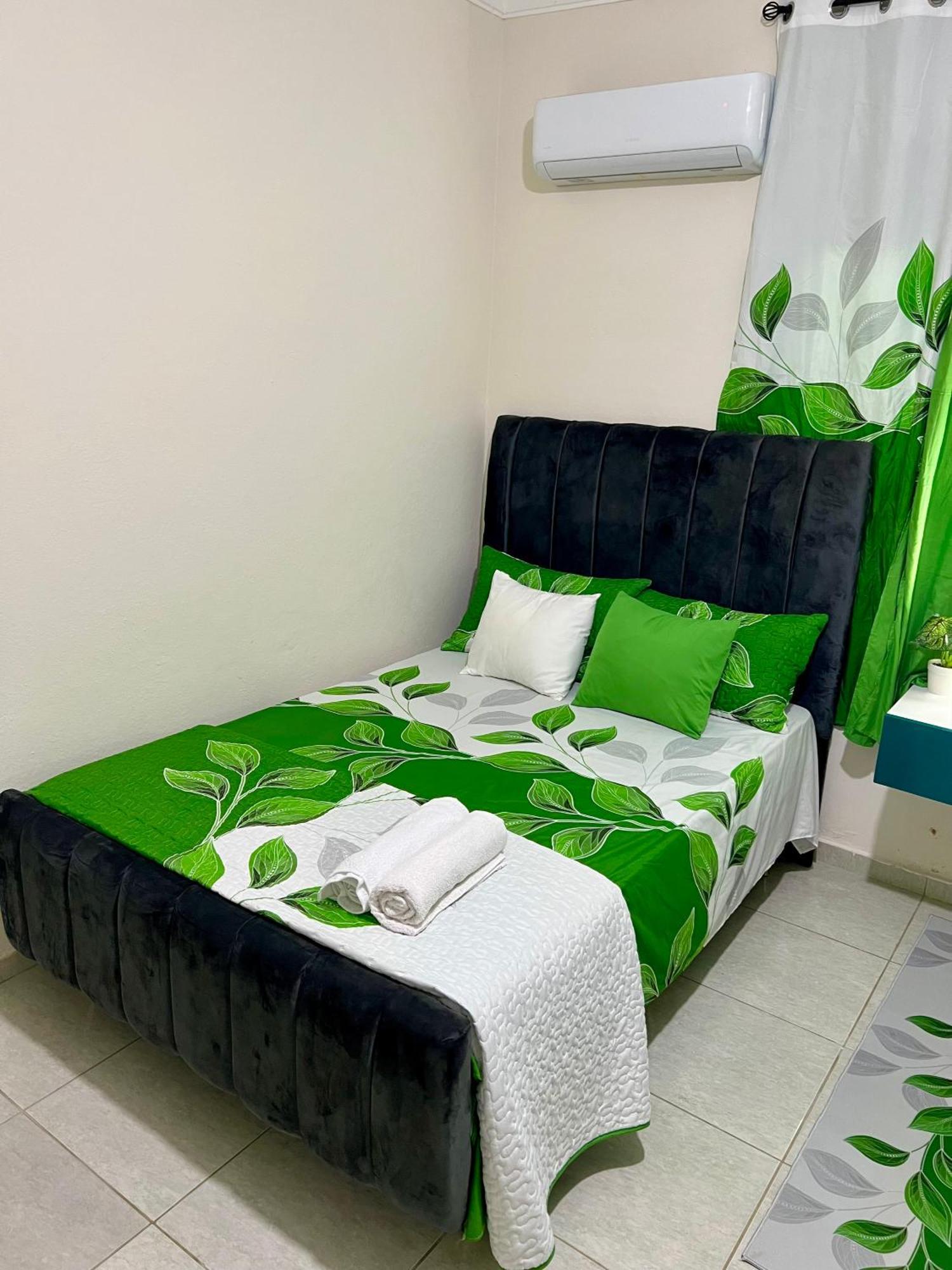 Hotel Mi Dulce Amanecer Pyr Нагуа Екстериор снимка