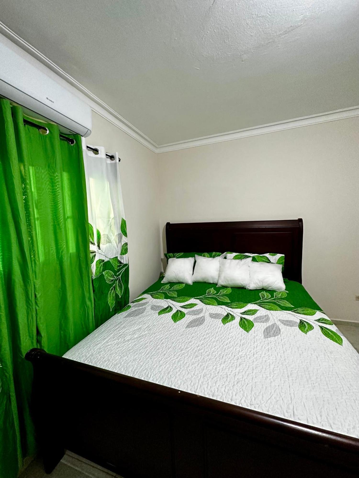 Hotel Mi Dulce Amanecer Pyr Нагуа Екстериор снимка