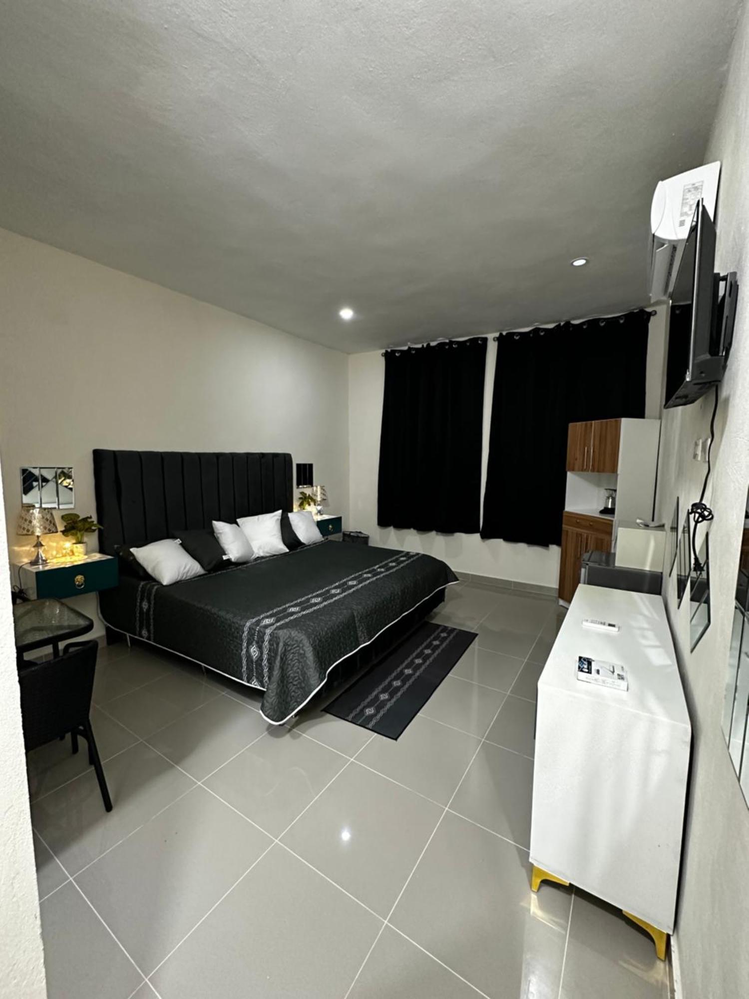 Hotel Mi Dulce Amanecer Pyr Нагуа Екстериор снимка