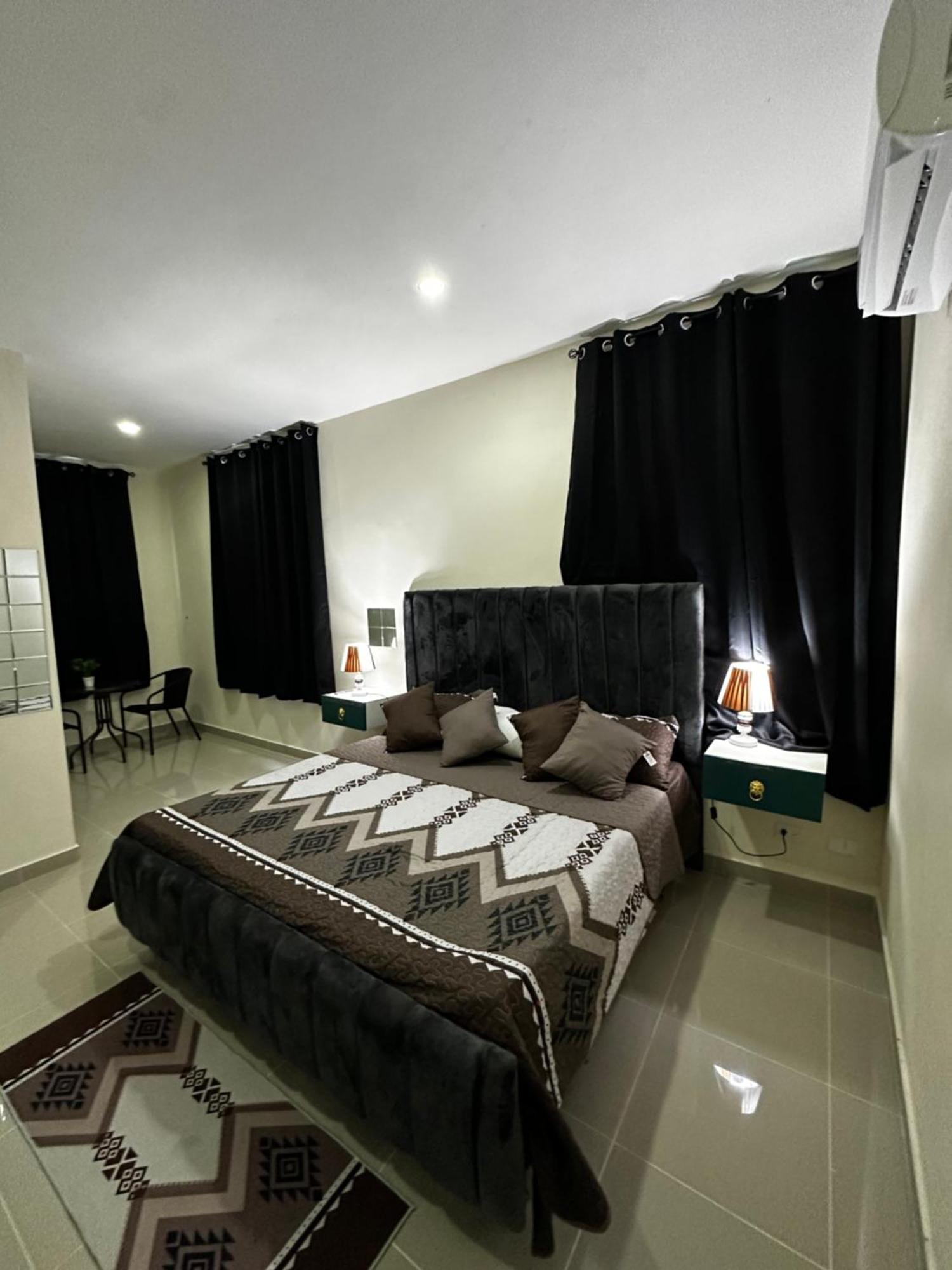 Hotel Mi Dulce Amanecer Pyr Нагуа Екстериор снимка