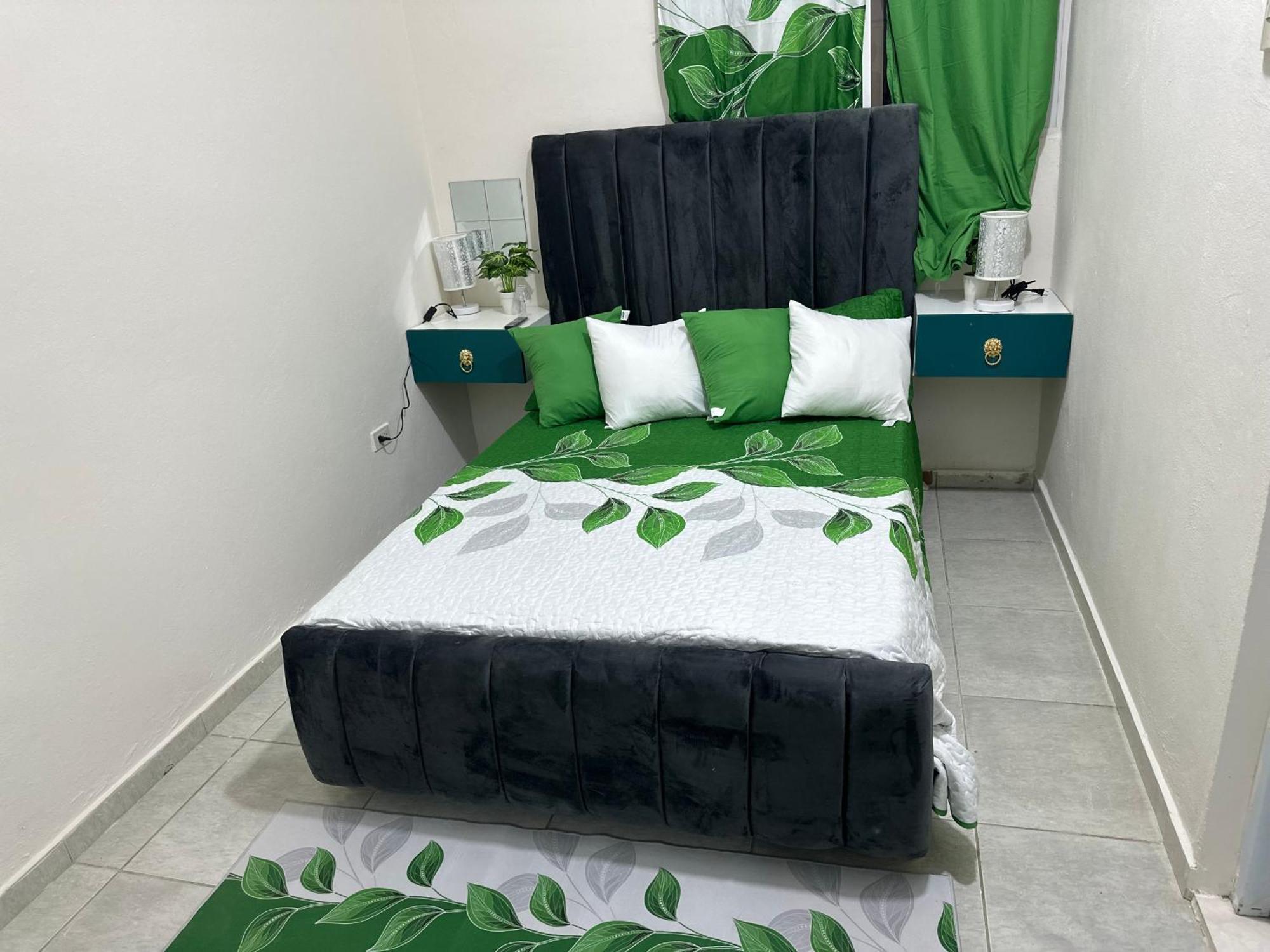 Hotel Mi Dulce Amanecer Pyr Нагуа Екстериор снимка